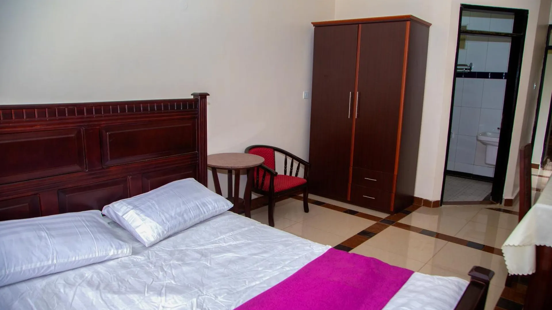 Treasure View Courts Hotel Kampala 0*,  Uganda